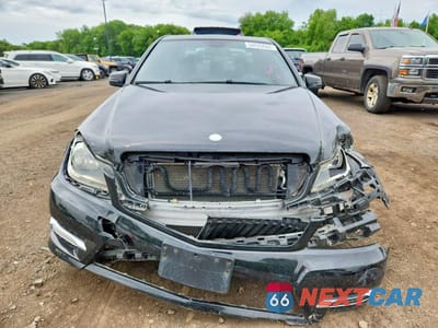 Piąte zdjęcie samochodu w środku: 2012 MERCEDES-BENZ C 300 4MATIC VIN:WDDGF8BB5CR192497 - miniatura