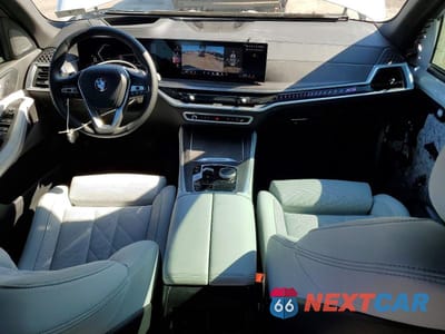 Zdjęcie 8 z 13 samochodu: 2024 BMW X5 XDRIVE40I VIN:5UX23EU05R9S46542 - miniatura