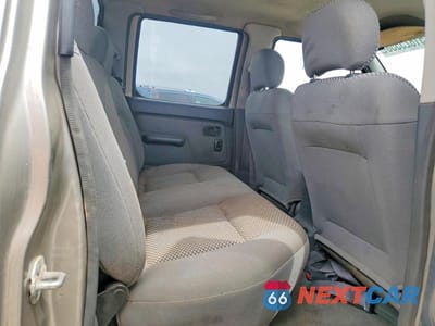 Zdjęcie 10 z 12 samochodu: 2001 NISSAN FRONTIER XE VIN:1N6ED27T61C377855 - miniatura
