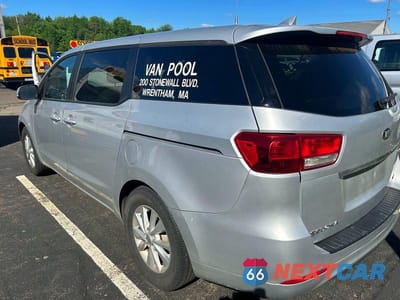 Trzecie zdjęcie samochodu z tyłu: 2018 KIA SEDONA LX VIN:KNDMB5C19J6383643 - miniatura