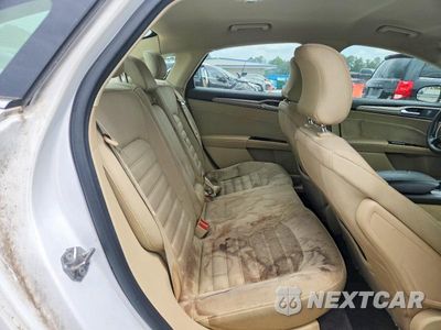 Zdjęcie 10 z 12 samochodu: 2015 FORD FUSION SE VIN:1FA6P0H72F5124389 - miniatura