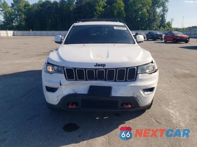 Piąte zdjęcie samochodu w środku: 2017 JEEP GRAND CHEROKEE LAREDO VIN:1C4RJFAG2HC841959 - miniatura