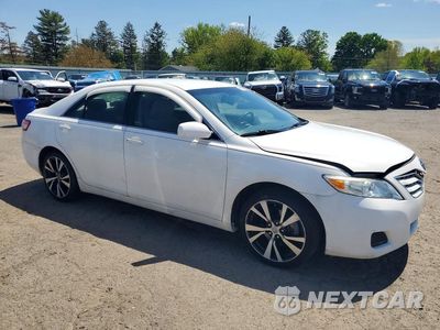 Czwarte zdjęcie samochodu z boku: 2010 TOYOTA CAMRY BASE VIN:4T1BF3EK5AU523247 - miniatura