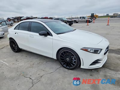 Czwarte zdjęcie samochodu z boku: 2022 MERCEDES-BENZ A 220 VIN:W1K3G4EB5NJ367767 - miniatura