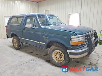 Czwarte zdjęcie samochodu z boku: 1993 FORD BRONCO U100 VIN:1FMEU15N1PLA25692 - miniatura
