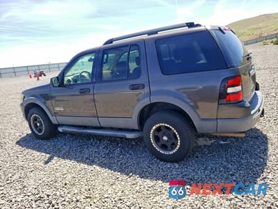 Drugie zdjęcie samochodu z przodu: 2006 FORD EXPLORER XLT VIN:1FMEU73E56UB12431 - miniatura