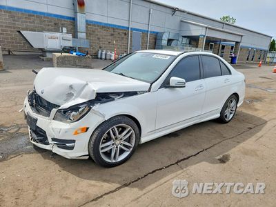 2013 MERCEDES-BENZ C 300 4MATIC WDDGF8AB5DG075176 - główne zdjęcie licytacji z USA - miniatura