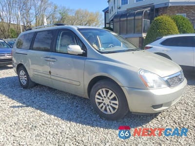 Czwarte zdjęcie samochodu z boku: 2012 KIA SEDONA LX VIN:KNDMG4C7XC6455324 - miniatura