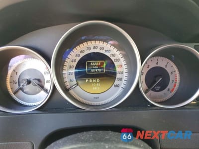 Zdjęcie 9 z 12 samochodu: 2012 MERCEDES-BENZ C 300 4MATIC VIN:WDDGF8BB4CA617576 - miniatura