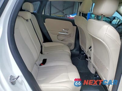 Zdjęcie 10 z 12 samochodu: 2023 MERCEDES-BENZ GLA 250 4MATIC VIN:W1N4N4HB3PJ486364 - miniatura