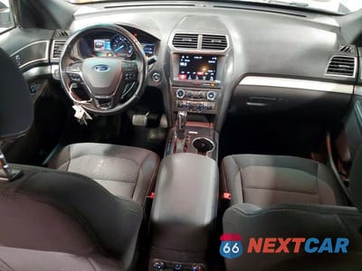 Zdjęcie 8 z 13 samochodu: 2017 FORD EXPLORER XLT VIN:1FM5K8D88HGB38446 - miniatura