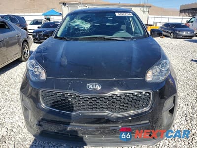Piąte zdjęcie samochodu w środku: 2018 KIA SPORTAGE LX VIN:KNDPM3AC5J7484902 - miniatura