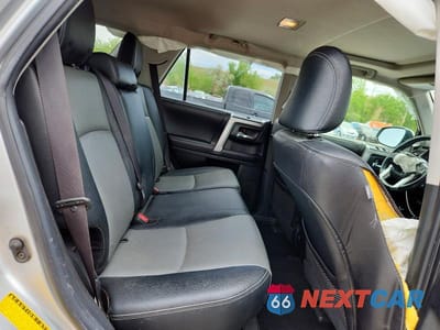 Zdjęcie 11 z 13 samochodu: 2017 TOYOTA 4RUNNER SR5 PREMIUM VIN:JTEBU5JR4H5420636 - miniatura