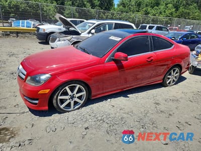 2013 MERCEDES-BENZ C 350 4MATIC WDDGJ8JB0DG039460 - główne zdjęcie licytacji z USA - miniatura