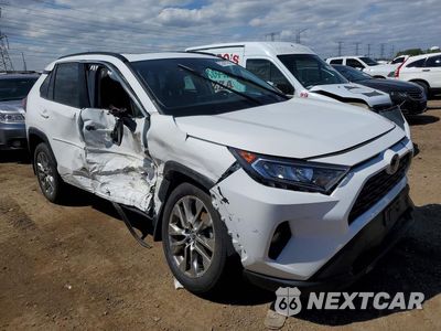 Czwarte zdjęcie samochodu z boku: 2020 TOYOTA RAV4 XLE PREMIUM VIN:2T3A1RFV0LW100513 - miniatura
