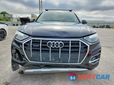 Piąte zdjęcie samochodu w środku: 2023 AUDI Q5 PREMIUM 40 VIN:WA1ABAFY2P2048013 - miniatura