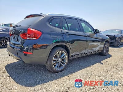 Trzecie zdjęcie samochodu z tyłu: 2013 BMW X1 XDRIVE28I VIN:WBAVL1C55DVR91325 - miniatura