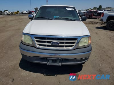 Piąte zdjęcie samochodu w środku: 2002 FORD F150 VIN:1FTPX17L52NB15005 - miniatura