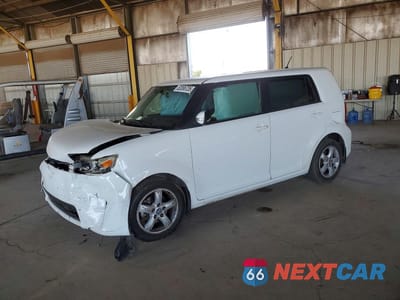 2015 SCION XB BASE JTLZE4FE5FJ076968 - główne zdjęcie licytacji z USA - miniatura