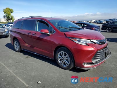 Czwarte zdjęcie samochodu z boku: 2023 TOYOTA SIENNA PLATINUM 7-PASSENGER VIN:5TDESKFC8PS085125 - miniatura