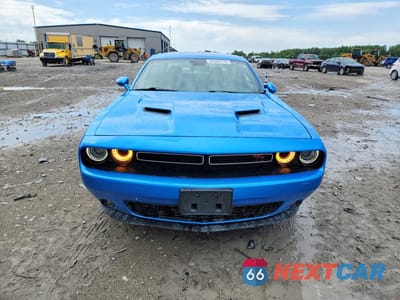 Piąte zdjęcie samochodu w środku: 2016 DODGE CHALLENGER R VIN:2C3CDZBT7GH209985 - miniatura