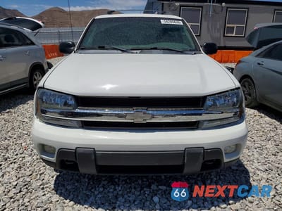 Piąte zdjęcie samochodu w środku: 2003 CHEVROLET TRAILBLAZER EXT VIN:1GNET16S536196120 - miniatura