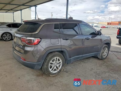 Trzecie zdjęcie samochodu z tyłu: 2021 JEEP COMPASS SPORT VIN:3C4NJCAB1MT514372 - miniatura