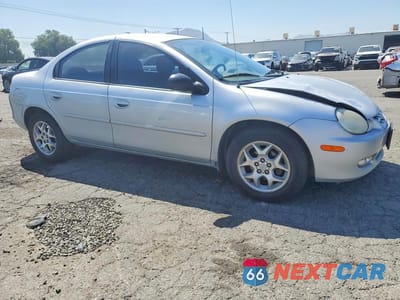 Czwarte zdjęcie samochodu z boku: 2002 DODGE NEON ES VIN:1B3ES56C42D606123 - miniatura