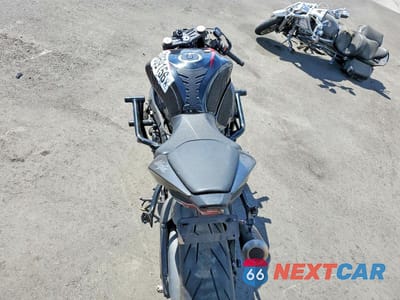 Zdjęcie 6 z 9 samochodu: 2023 KAWASAKI ZX636 K VIN:JKBZXJH11PA016109 - miniatura