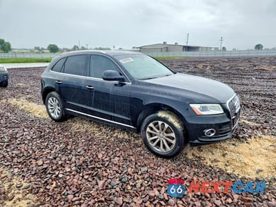 Czwarte zdjęcie samochodu z boku: 2017 AUDI Q5 PREMIUM PLUS VIN:WA1L2AFP4HA096149 - miniatura