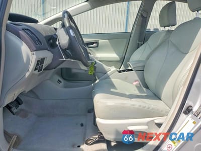 Zdjęcie 7 z 13 samochodu: 2011 TOYOTA PRIUS TWO VIN:JTDKN3DU6B0278803 - miniatura