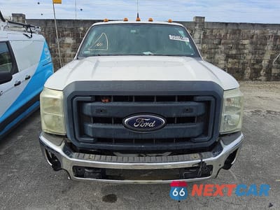 Piąte zdjęcie samochodu w środku: 2015 FORD F250 SUPER DUTY VIN:1FT7X2A69FEC15185 - miniatura