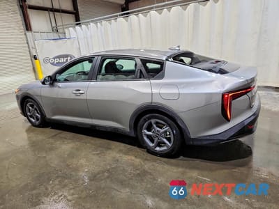 Drugie zdjęcie samochodu z przodu: 2025 KIA K4 LXS VIN:3KPFT4DEXSE141845 - miniatura