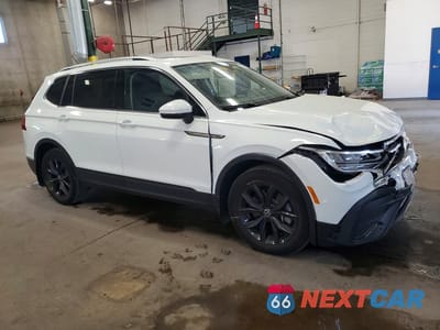 Czwarte zdjęcie samochodu z boku: 2024 VOLKSWAGEN TIGUAN SE VIN:3VVMB7AX2RM063029 - miniatura