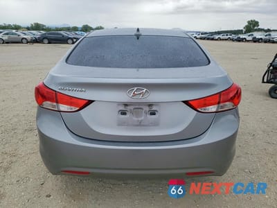 Zdjęcie 6 z 13 samochodu: 2013 HYUNDAI ELANTRA GLS VIN:KMHDH4AEXDU720167 - miniatura