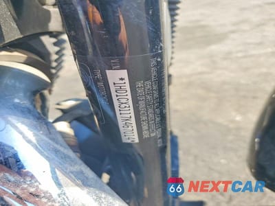 Zdjęcie 8 z 8 samochodu: 2007 HARLEY-DAVIDSON XL1200 L VIN:1HD1CX3117K467014 - miniatura
