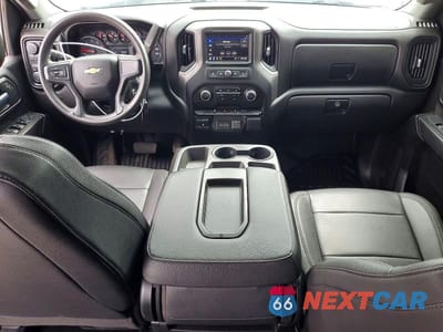 Zdjęcie 8 z 12 samochodu: 2023 CHEVROLET SILVERADO K3500 VIN:1GB4YSEY2PF171946 - miniatura
