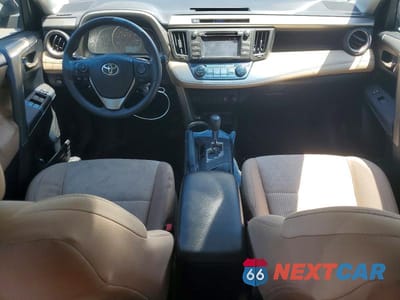 Zdjęcie 8 z 13 samochodu: 2015 TOYOTA RAV4 VIN:2T3WFREV4FW178404 - miniatura