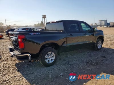 Trzecie zdjęcie samochodu z tyłu: 2025 CHEVROLET SILVERADO K1500 LT VIN:1GCUKDED3SZ118718 - miniatura