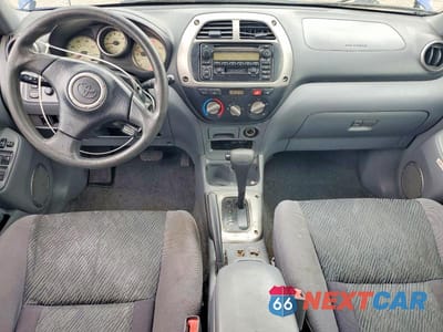 Zdjęcie 8 z 12 samochodu: 2002 TOYOTA RAV4 BASE VIN:JTEHH20V420172890 - miniatura
