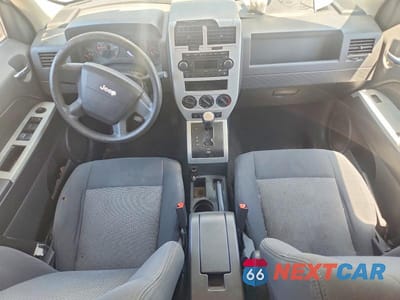 Zdjęcie 8 z 12 samochodu: 2008 JEEP PATRIOT SPORT VIN:1J8FT28WX8D761055 - miniatura