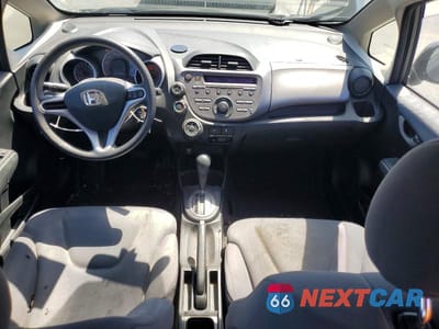 Zdjęcie 8 z 12 samochodu: 2012 HONDA FIT VIN:JHMGE8H3XCC000473 - miniatura