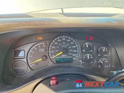Zdjęcie 9 z 13 samochodu: 2001 CHEVROLET SUBURBAN K1500 VIN:3GNFK16T11G115481 - miniatura