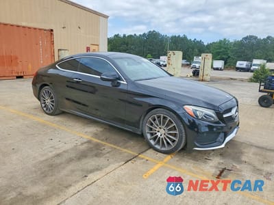 Czwarte zdjęcie samochodu z boku: 2017 MERCEDES-BENZ C 300 VIN:WDDWJ4JB2HF360545 - miniatura