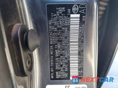 Zdjęcie 12 z 12 samochodu: 2011 TOYOTA COROLLA LE VIN:2T1BU4EE2BC595502 - miniatura