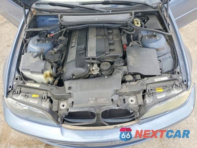 Zdjęcie 11 z 12 samochodu: 2005 BMW 330 VIN:WBABD53415PD98701 - miniatura