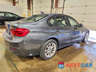 Trzecie zdjęcie samochodu z tyłu: 2017 BMW 320 XI VIN:WBA8E5G33HNU44745 - miniatura