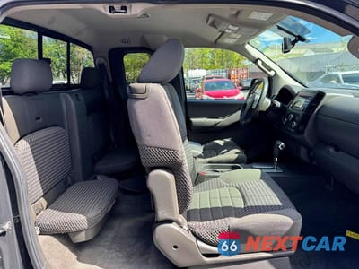 Zdjęcie 8 z 12 samochodu: 2013 NISSAN FRONTIER SV V6 VIN:1N6AD0CW2DN762325 - miniatura