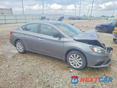 Czwarte zdjęcie samochodu z boku: 2019 NISSAN SENTRA S VIN:3N1AB7AP2KY451607 - miniatura