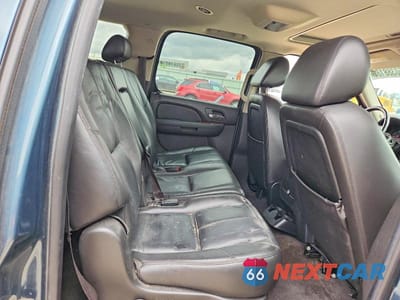 Zdjęcie 11 z 13 samochodu: 2009 CHEVROLET SUBURBAN K1500 LT VIN:1GNFK26359R246348 - miniatura